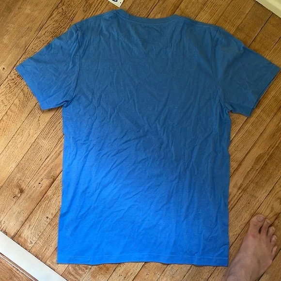 NWT Old Navy Men’s MTV Tee Shirt Size Medium - Picture 2 of 4